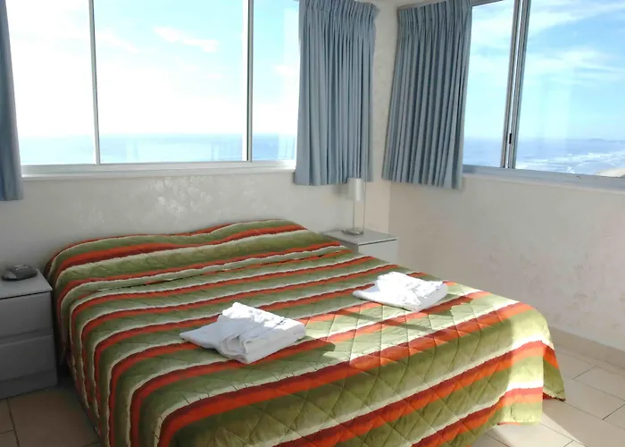 The Shore Apartments - Beachfront Gold Coast